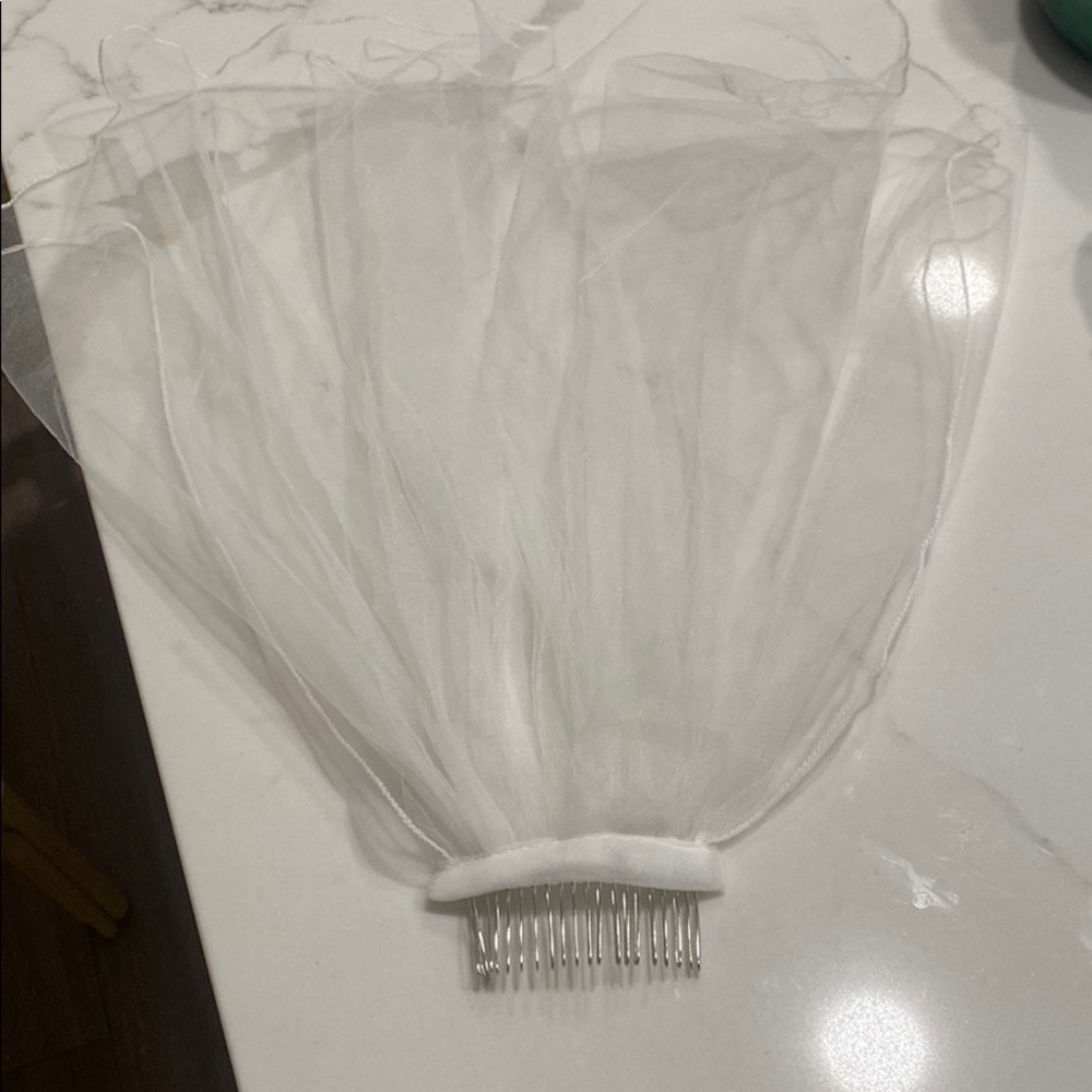 Clip in veil